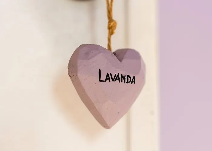 ゲストハウス L'acero Rosso ルッカ